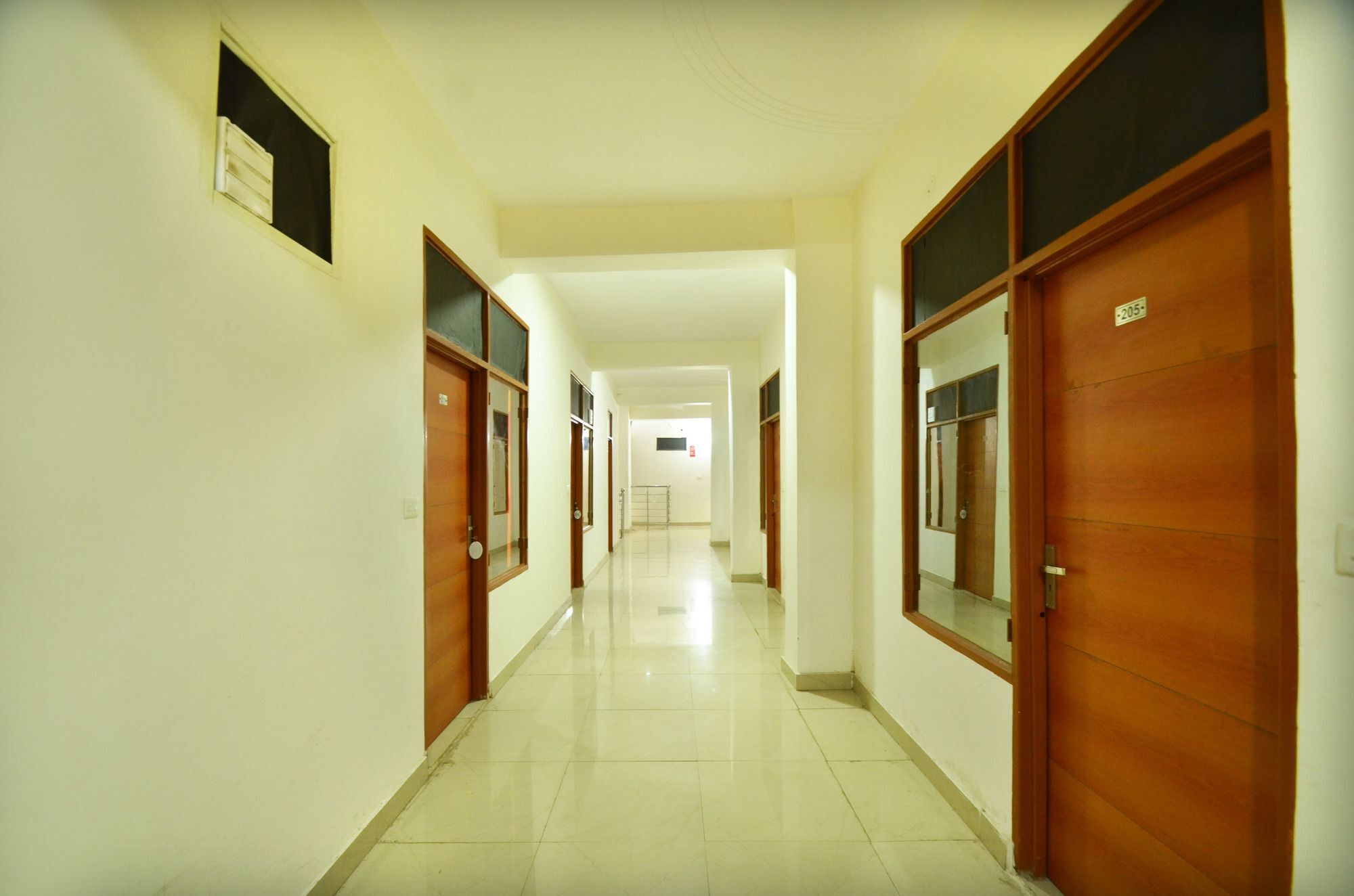 Oyo Platinum Inn Nayagaon Экстерьер фото